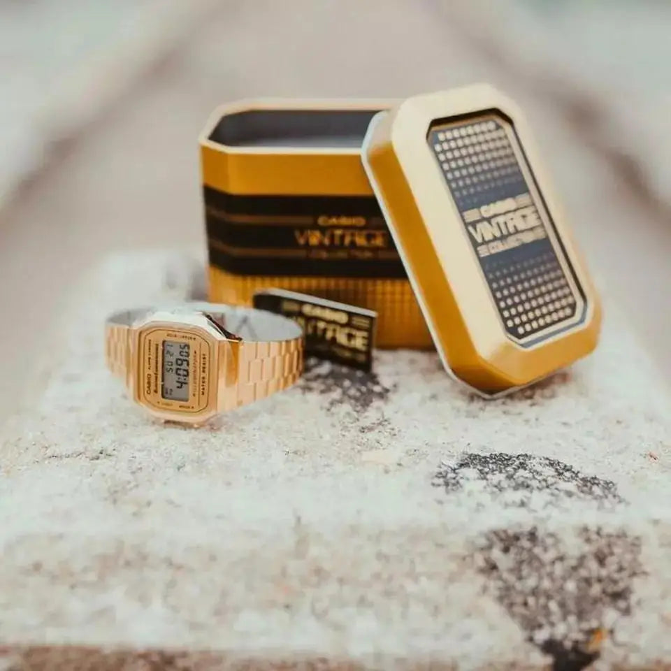 Vintage Digital Gold Unisex Watch
